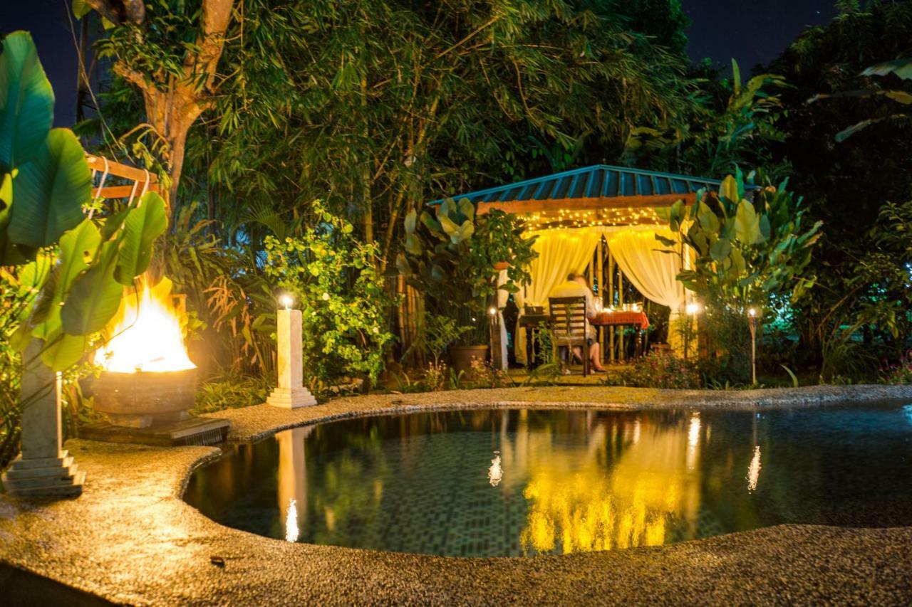 Bike And Tours Bed And Breakfast Лахад-Дату Экстерьер фото